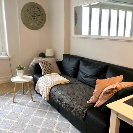 Scandinavian Home In Heard City 헬싱키 외부 사진